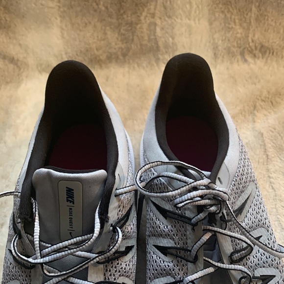 Nike Quest Running Shoes - Picture 7 of 7